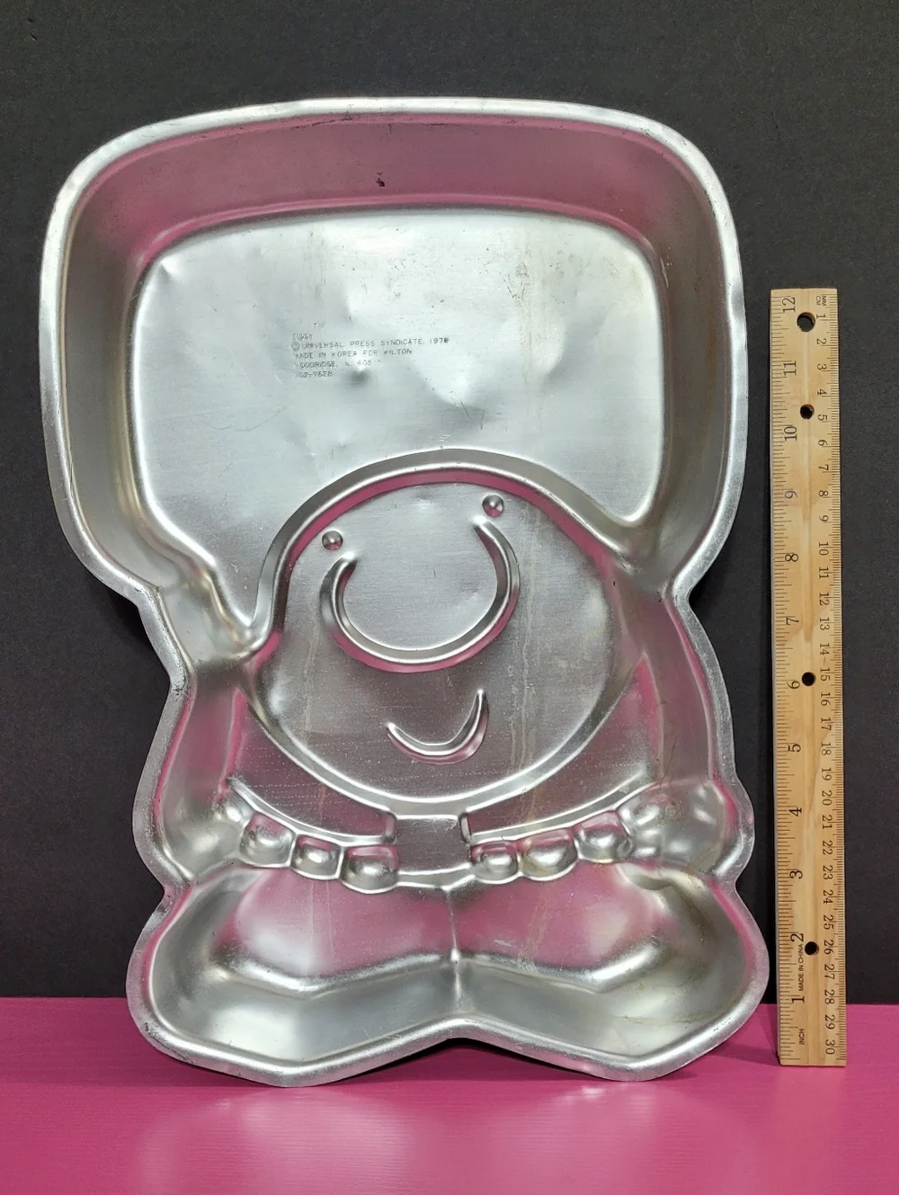 Vintage 1978 Wilton Ziggy Aluminum Mold Pan